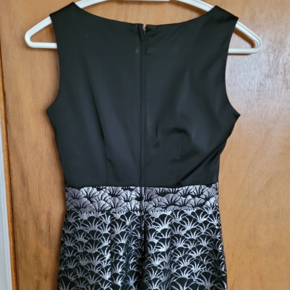 Size 4 - h&m - sleveless dress - black - Picture 14 of 16